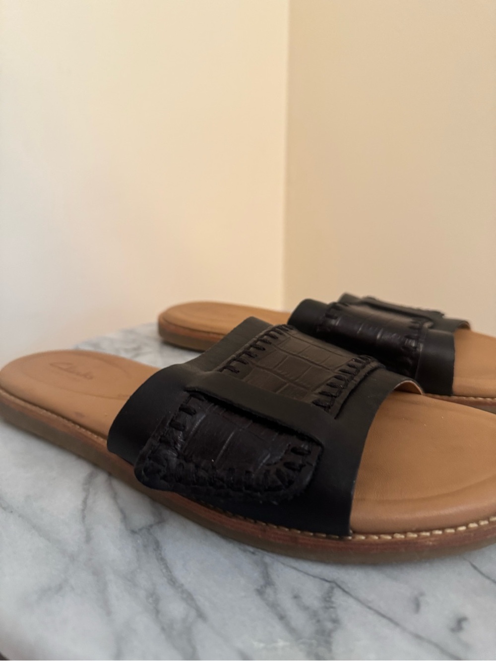 Clarks Maritime Mule Comfort Cushion Black Leather Slide Sandals Women’s 9.5 - Picture 5 of 9